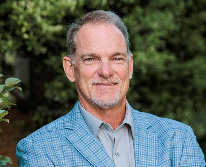 Kendra Lobos, Sales Broker at Moss Landing, Washington, NC, Headshot