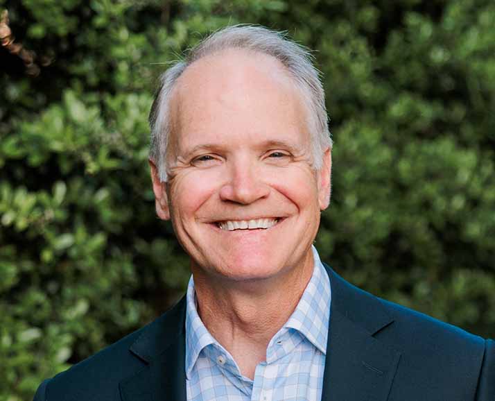 Kendra Lobos, Sales Broker at Moss Landing, Washington, NC, Headshot